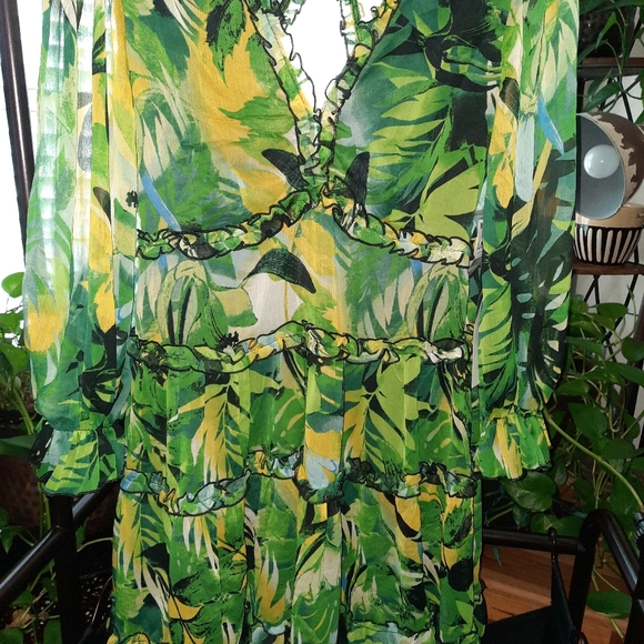 Live 4 Truth Dress - Picture 2 of 4